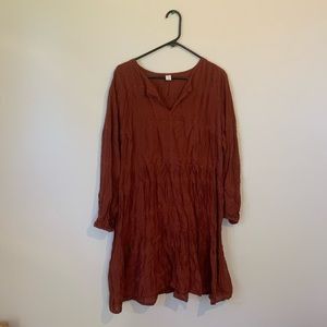 🌿 Worn once Old Navy embroidered pattern dress